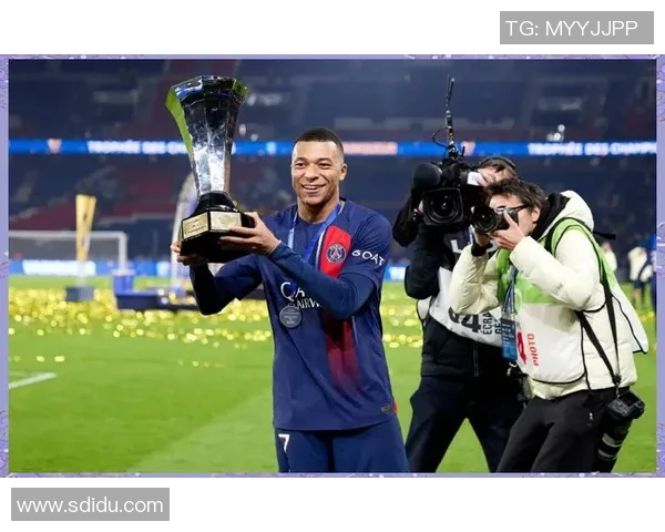 梅斯的未来再添变数：姆巴佩或与巴黎圣日耳曼续约，球队管理层积极推进签约事宜